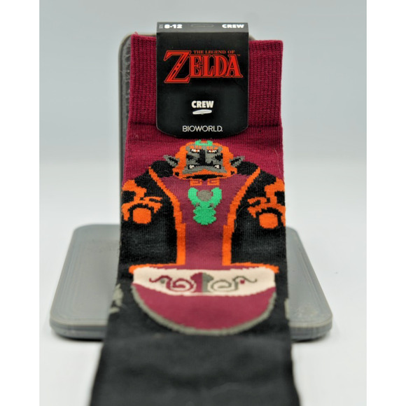 Zelda Ganondorf Crew Socks Loot Wear Exclusive Bioworld Nintendo Size 8–12 NWT - Picture 1 of 5